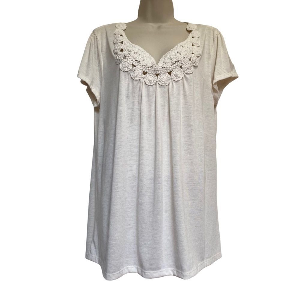 French Laundry Crocheted Neckline Soft Tee Shirt Top Cream Sz XL
